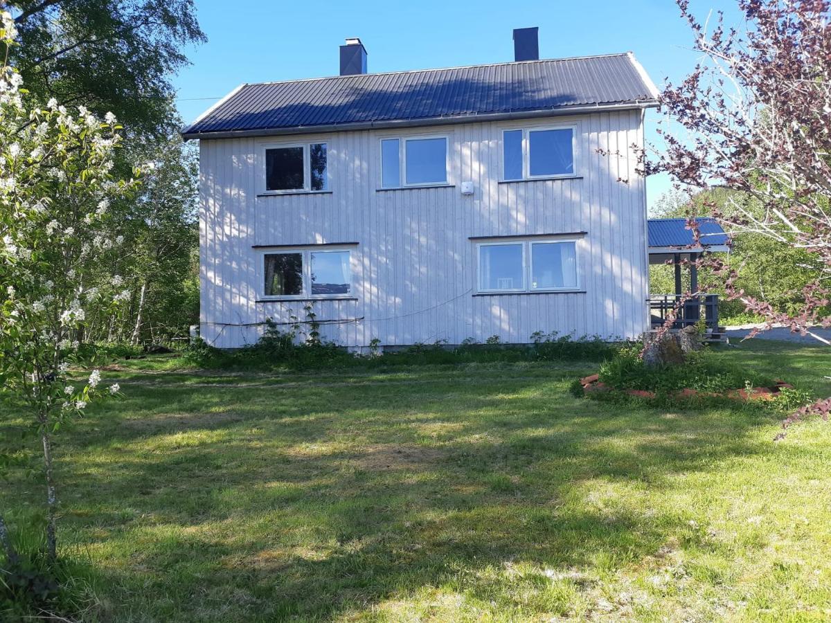 Graceland Norway Foldereid Εξωτερικό φωτογραφία